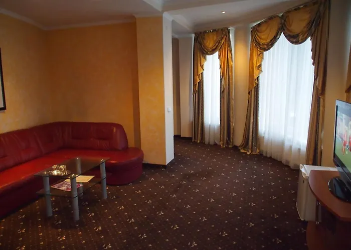 квеле 波利亚纳