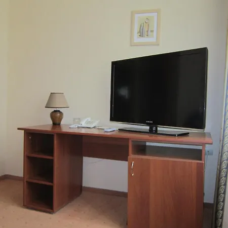 квеле 4*
