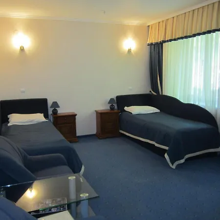 Hotel квеле