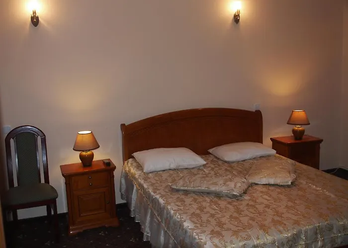 квеле Hotel 4*