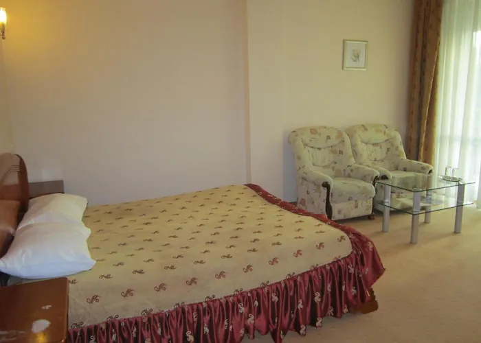 Hotel квеле