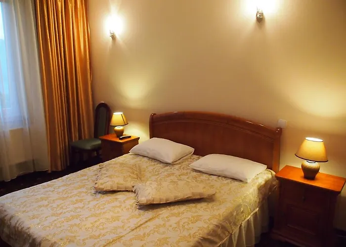 Hotel квеле